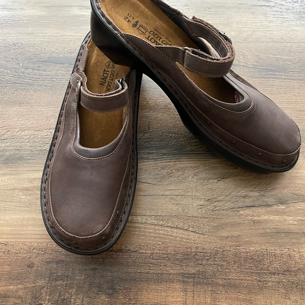 Naot Dark Brown Leather Shoes
